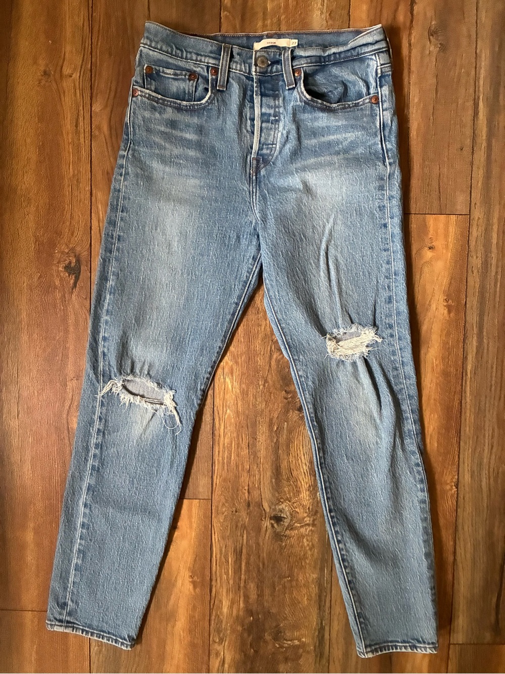 Levi's Wedgie high-rise distressed medium wash faded button fly jeans - Size 27